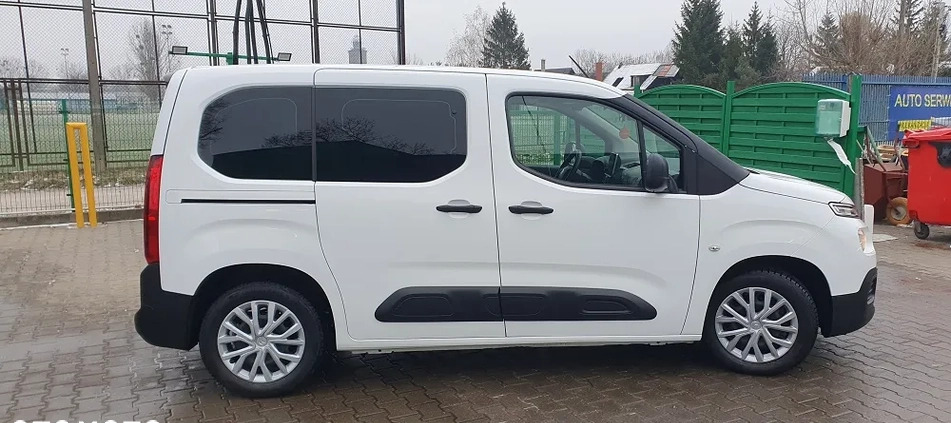 Citroen Berlingo cena 42900 przebieg: 216000, rok produkcji 2019 z Warszawa małe 106